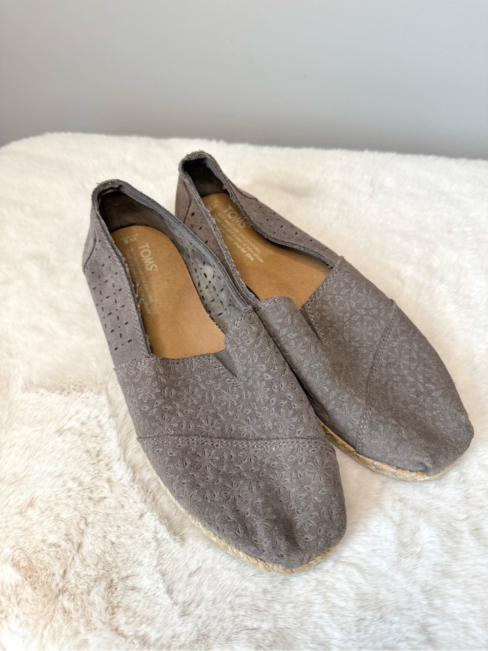 Toms Gray Laser-Cut Floral Slip-On Espadrilles Casual Shoes Size 8